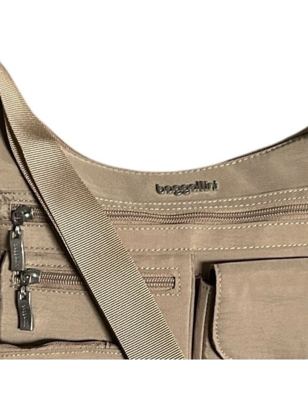 Baggallini Everywhere Bag Crossbody Shoulder Bag with RFID Wristlet Beach Tan - Picture 3 of 13